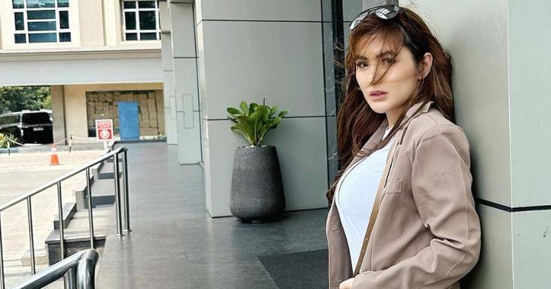 Instagram.com/angelalee87